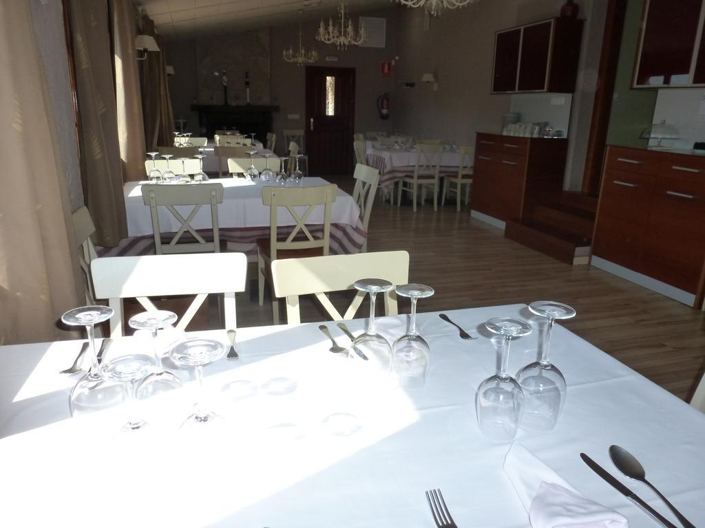 Hotel H Con Encanto Binefar Luaran gambar