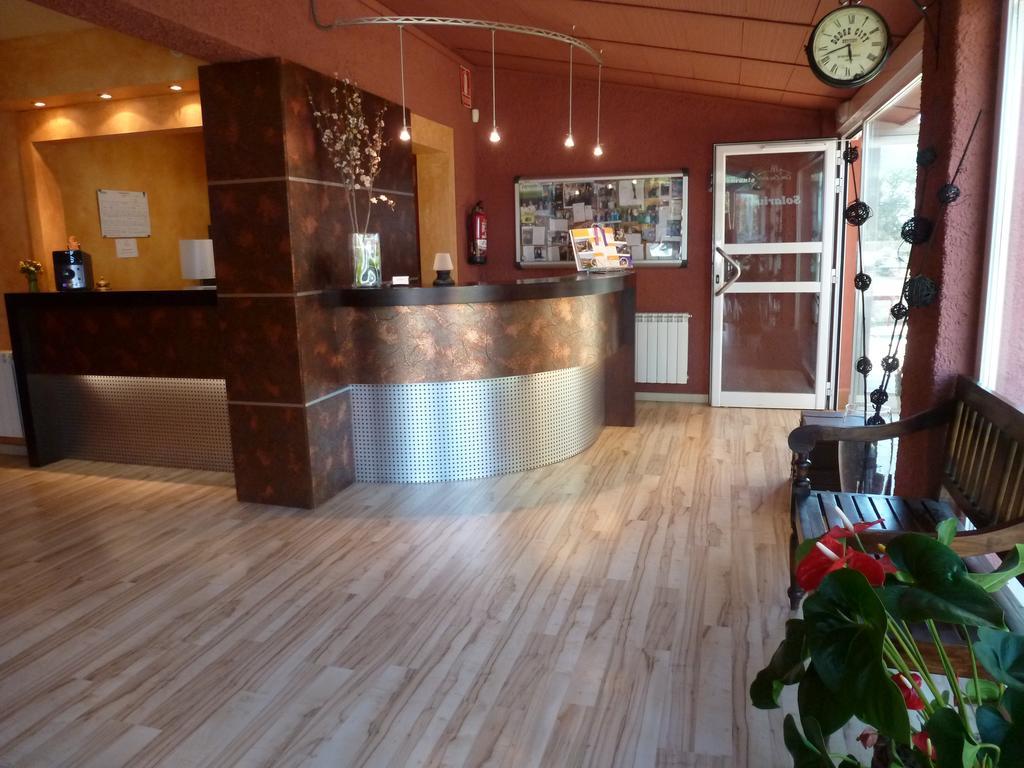 Hotel H Con Encanto Binefar Luaran gambar