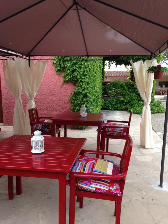 Hotel H Con Encanto Binefar Luaran gambar