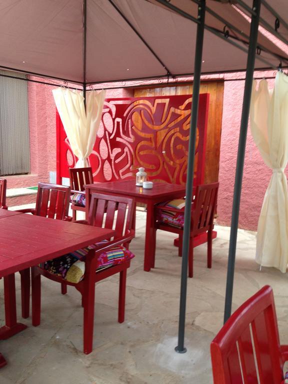 Hotel H Con Encanto Binefar Luaran gambar
